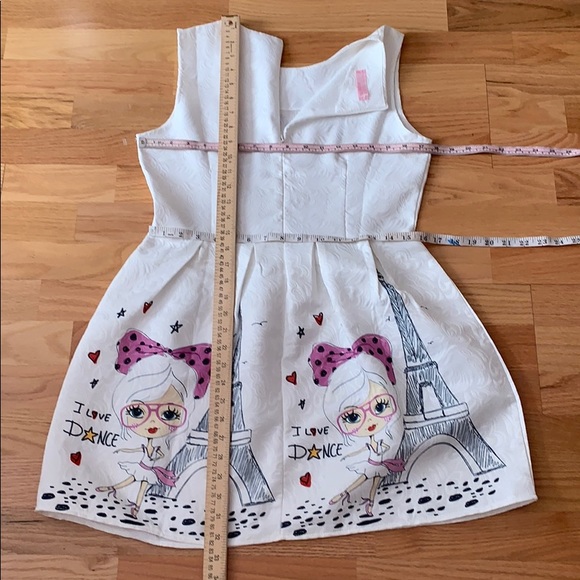 ⚡️SALE⚡️GORGEOUS Paris dress - Picture 8 of 8